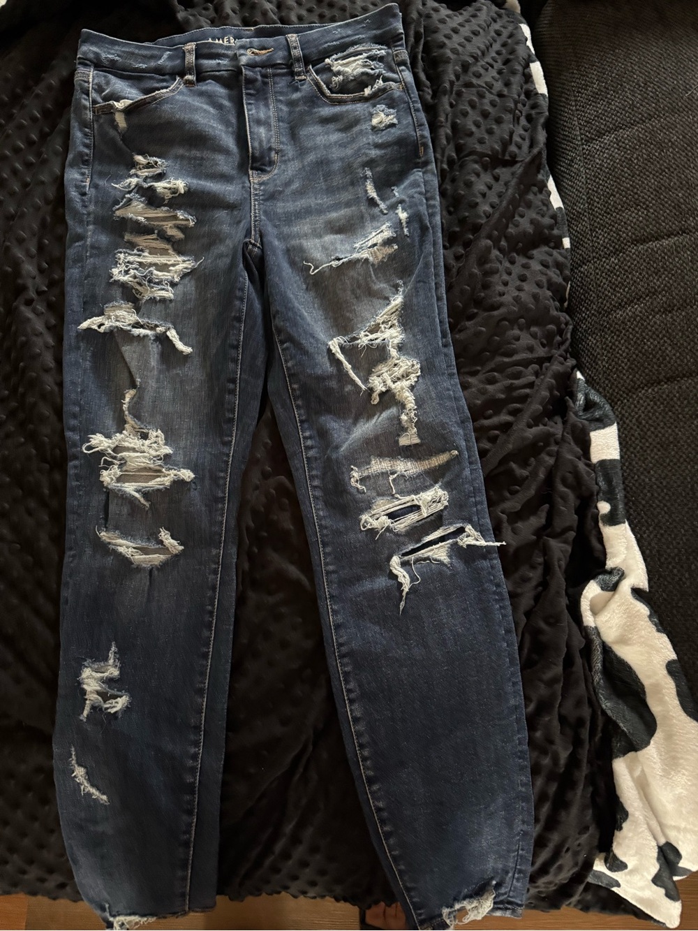 American Eagle Outfitters Distressed Dark Blue  Jeans